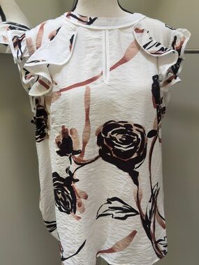 NWT Women's Cream Floral Ruffle Sleeve Top, M